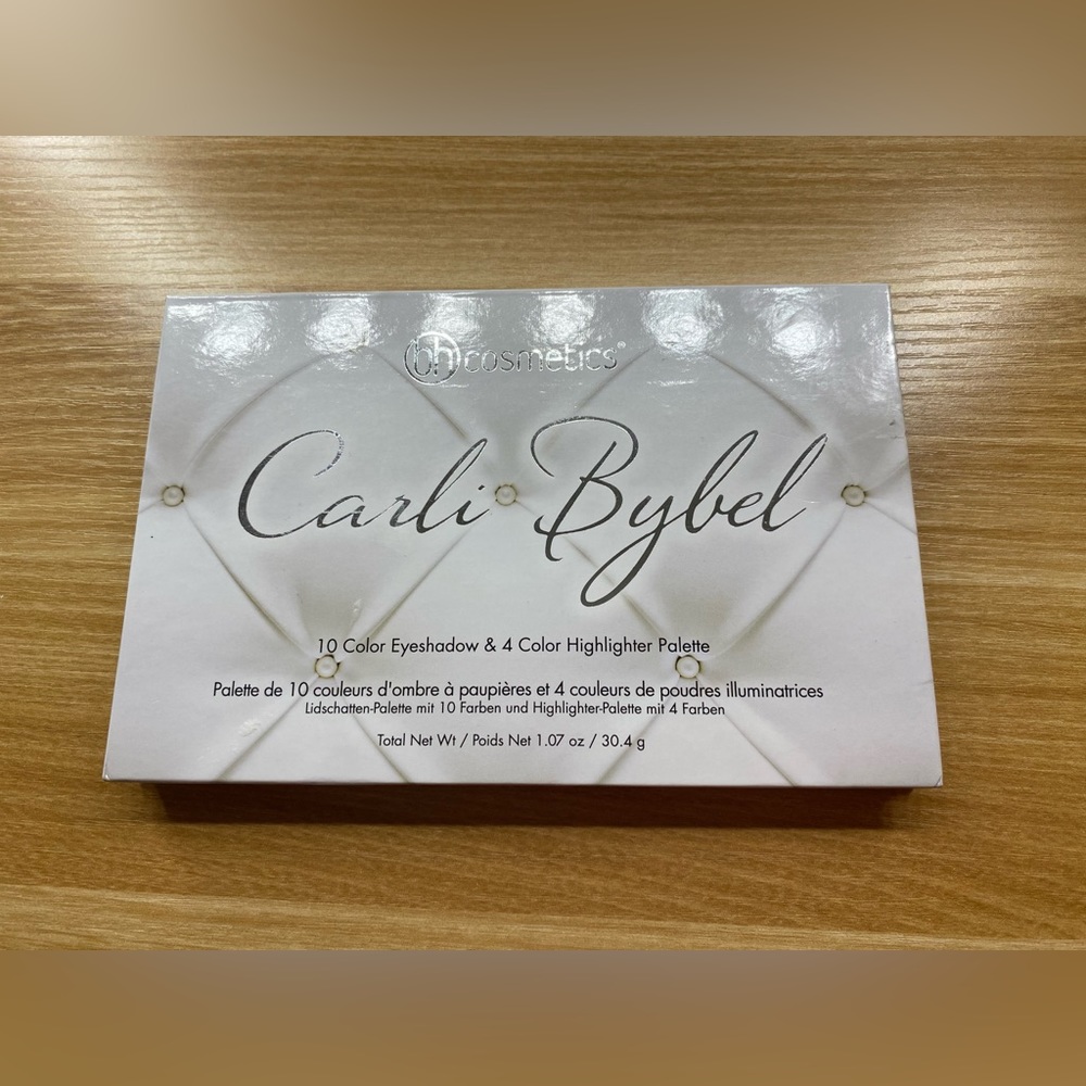 Carli Bybel by BH Cosmetics eyeshadow / bronzer / highlighter palette